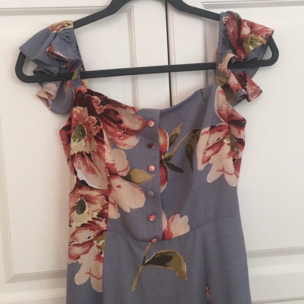 Long Maxie with shorts - size large -